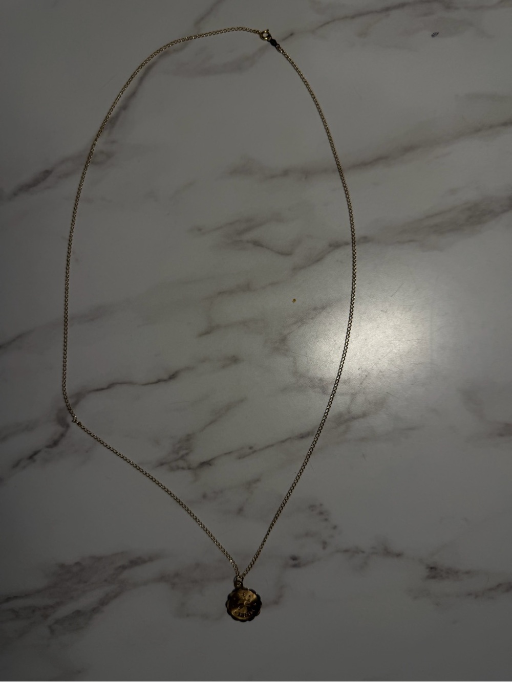 Delicate Gold Flower Pendant Necklace - Women Jewelry